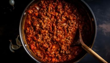 Saiba o que é molho à bolonhesa e como prepará-lo