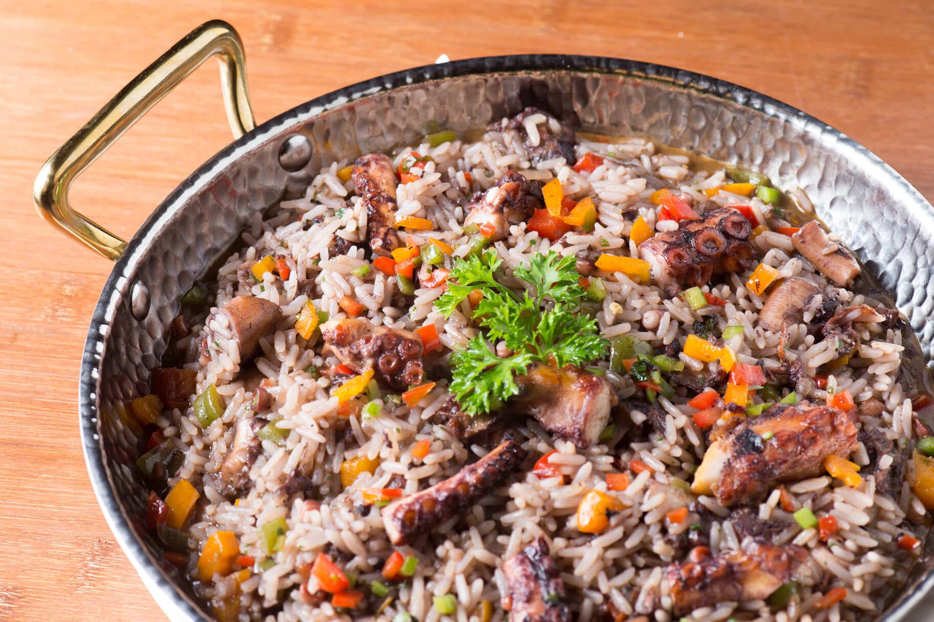 Arroz de polvo: conheça mais sobre essa saborosa receita