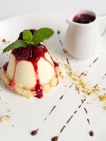 Receitas de sobremesas com frutas: doces leves e sofisticados