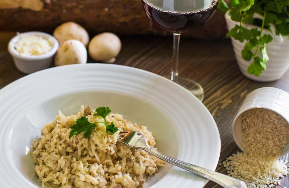 Onde comer risoto: a história e tradição desse prato tão popular